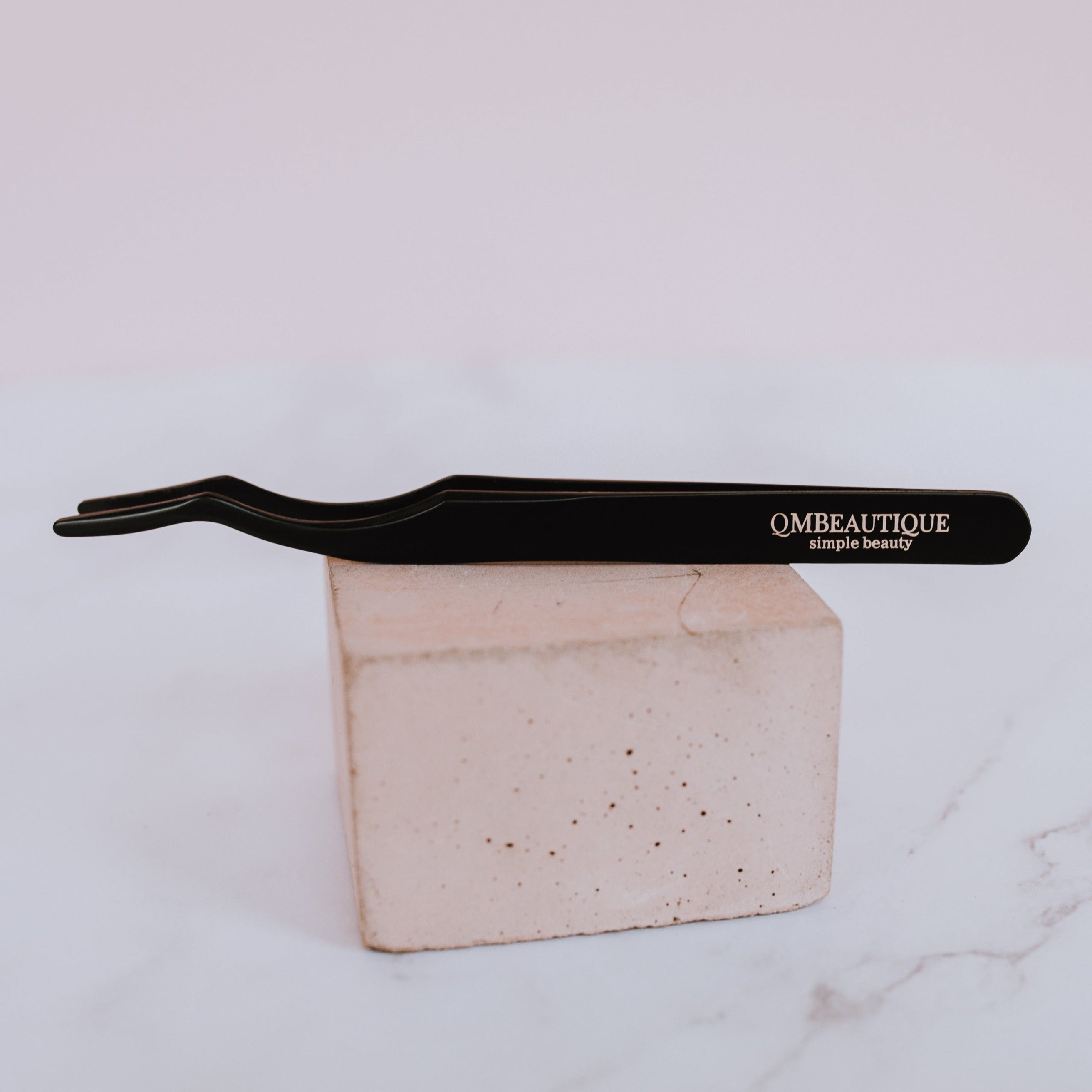 Magnetic Eyelash Tweezers